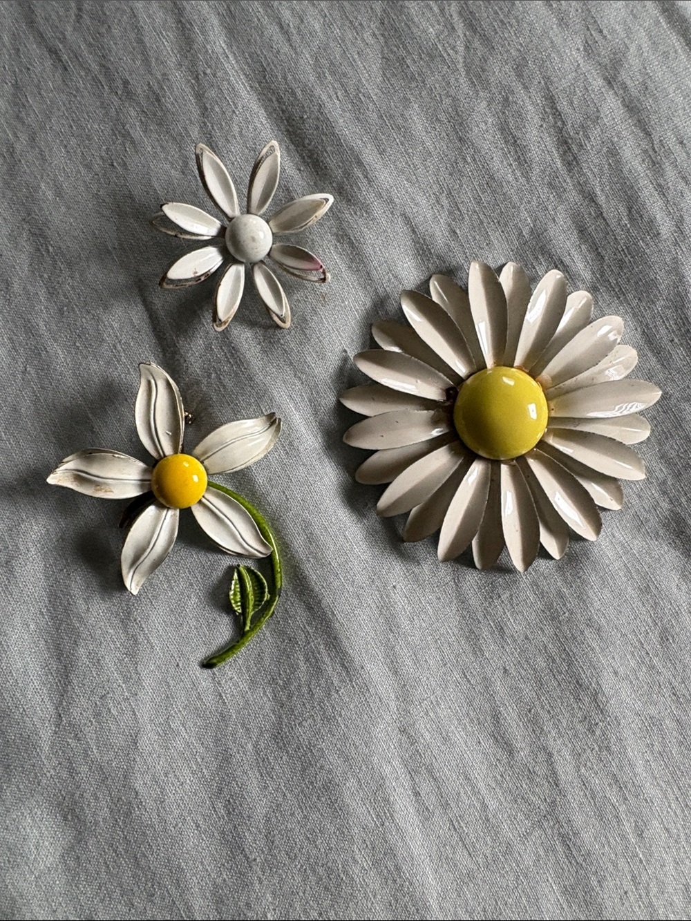 Vintage Enamel Brooches Set of 3 Daisy’s